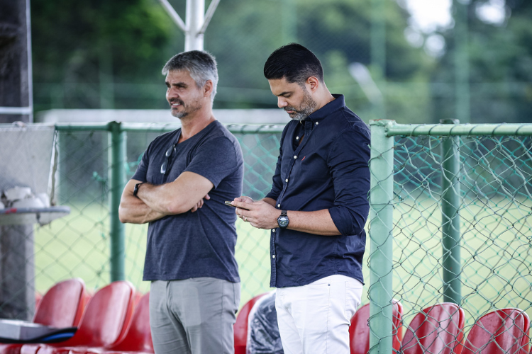 Diretor do Sport comenta busca por reforos: 'Estamos com pressa na medida certa'