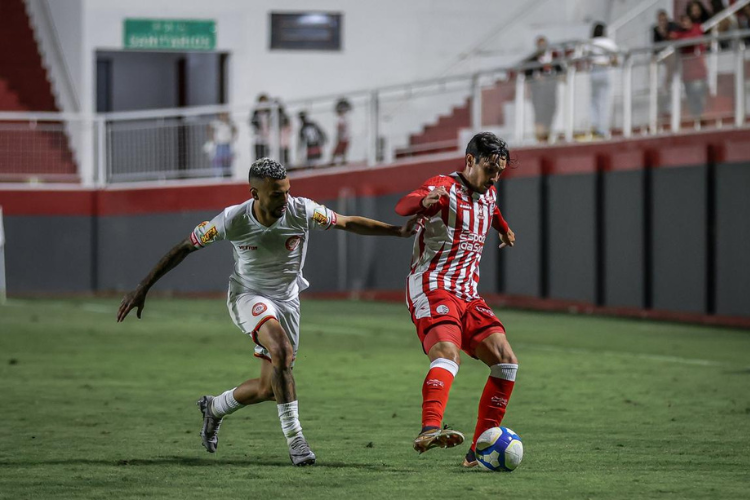 Tudo igual: Nutico empata com Tombense sem gols e segue distante do G8 da Srie C