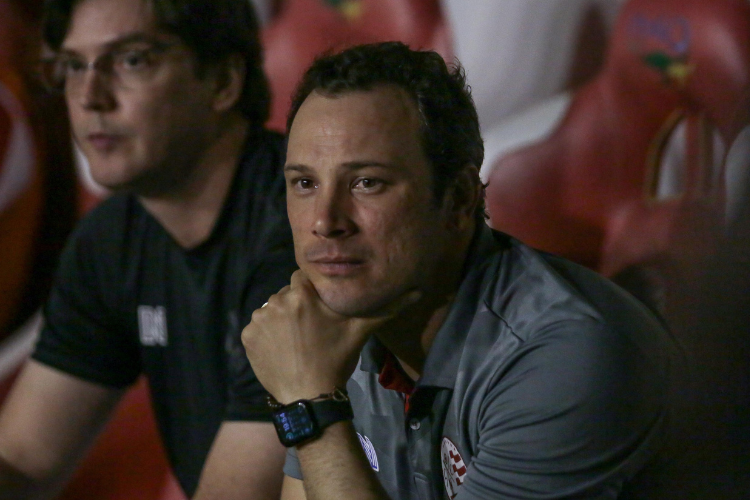  Pivetti destaca sistema defensivo e elogia atuao do Nutico em empate diante do Tombense 