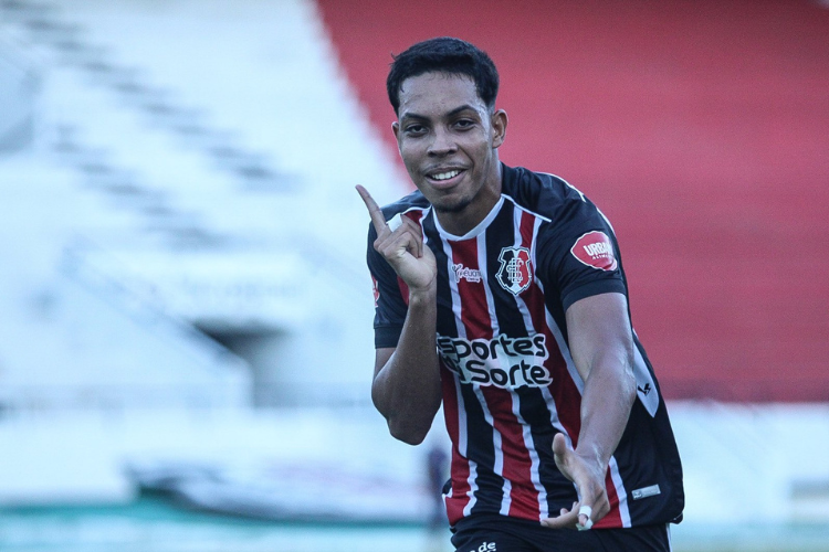 Supervisor do Vasco nega interesse em contratao de Vincius Hora, jia do Santa Cruz