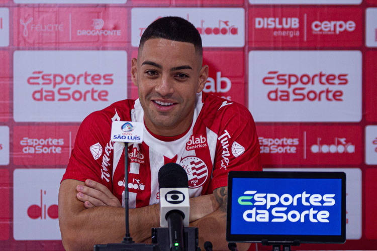 Novo reforo do Nutico, Felipe Ferreira diz que pode atuar 45 minutos contra o Figueirense