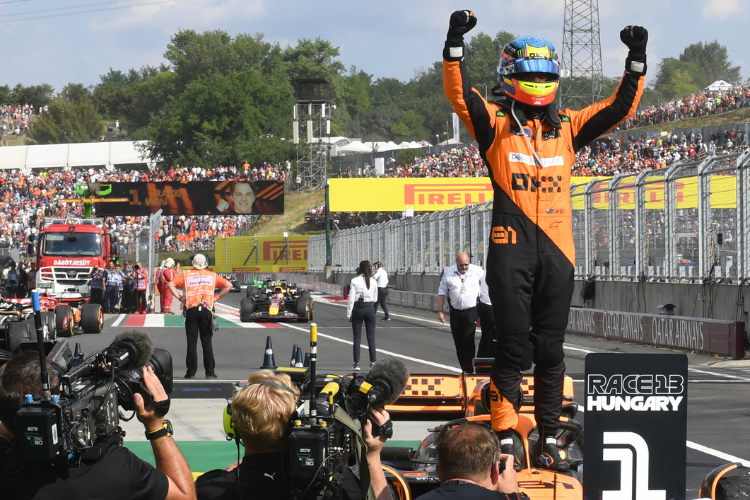 Em dobradinha da McLaren, Piastri vence primeira na F1 no GP da Hungria