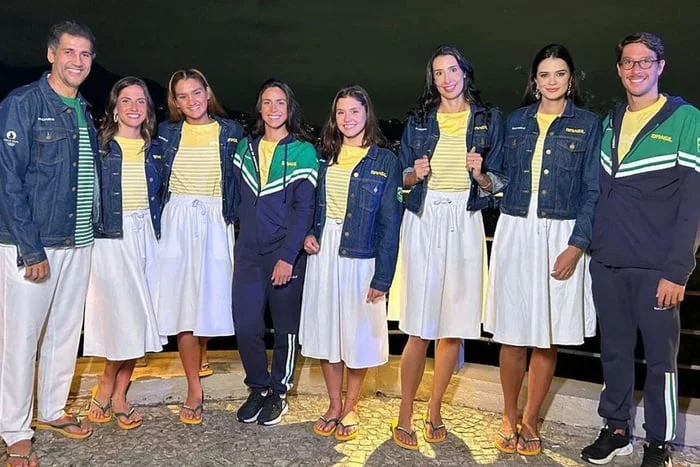 Olimpadas 2024: Uniformes do Brasil so alvos de crticas nas redes sociais 
