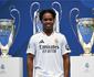Com festa da torcida, Endrick  apresentado pelo Real Madrid