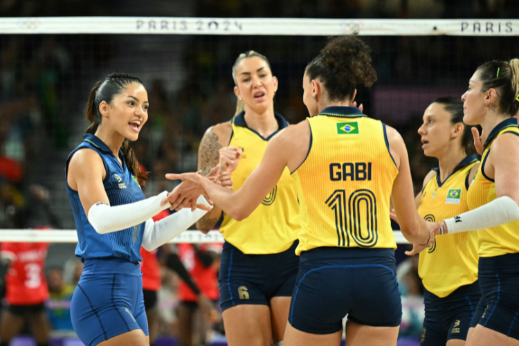 Olimpadas 2024: Brasil joga leve e vence Qunia com vantagem na estreia em Paris