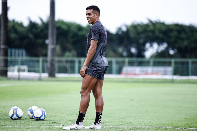 Sport ter Di Plcido, Caris e Felipinho contra o Santos, mas perde Palacios por um ms; confira