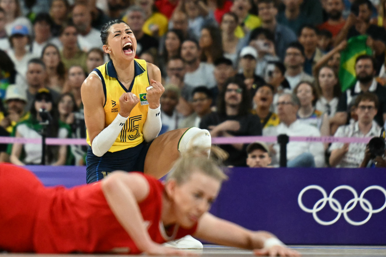 Olimpadas 2024: Brasil vence Polnia e avana para as quartas de final no vlei feminino