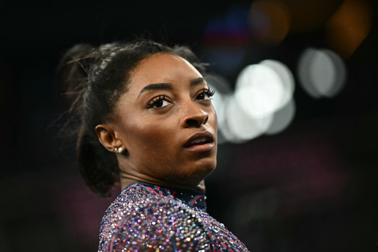 Me de Simone Biles quer perdo da filha aps abandono por vcio