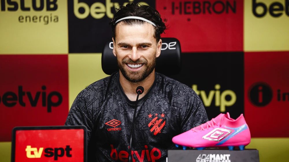 <i>(Foto: Paulo Paiva / Sport Recife)</i>