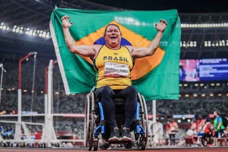 Beth Gomes busca mais um ouro e recordes nas Paralimpadas Paris 2024