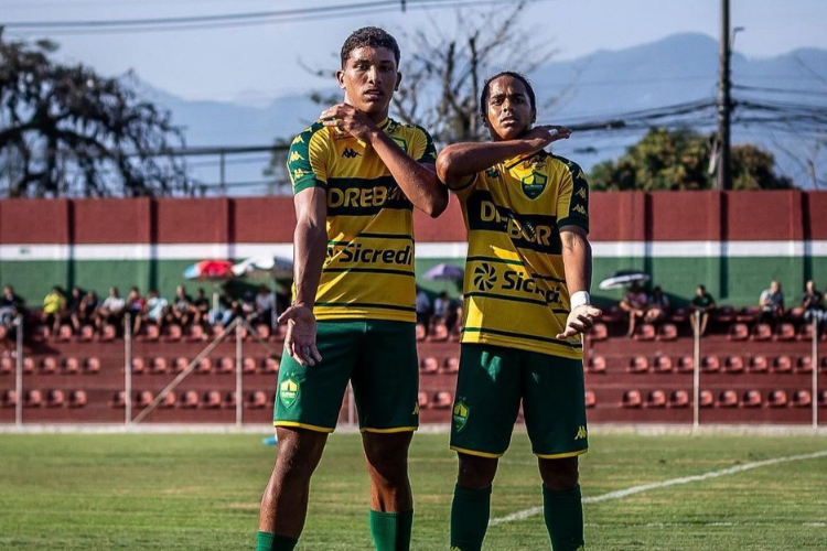 Santa Cruz acredita em desfecho positivo para venda de trs garotos da base para o Cuiab