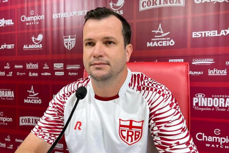 CRB no aceita acordo e emperra liberao de Daniel Paulista para o Sport; Leo j procura outro nome no mercado