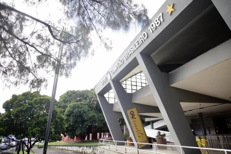 Sport prepara telo na sede para torcedores acompanharem o confronto contra o Ava