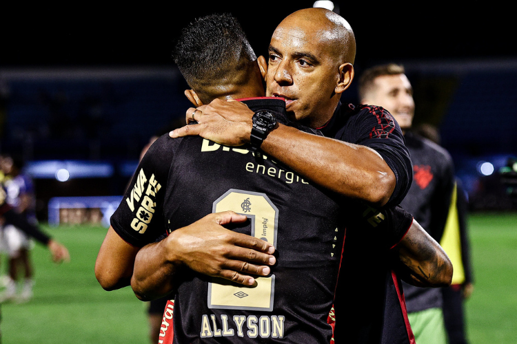 Pepa celebra vitria em estreia pelo Sport, mas j projeta o duelo contra CRB: 'No temos tempo de festejar'