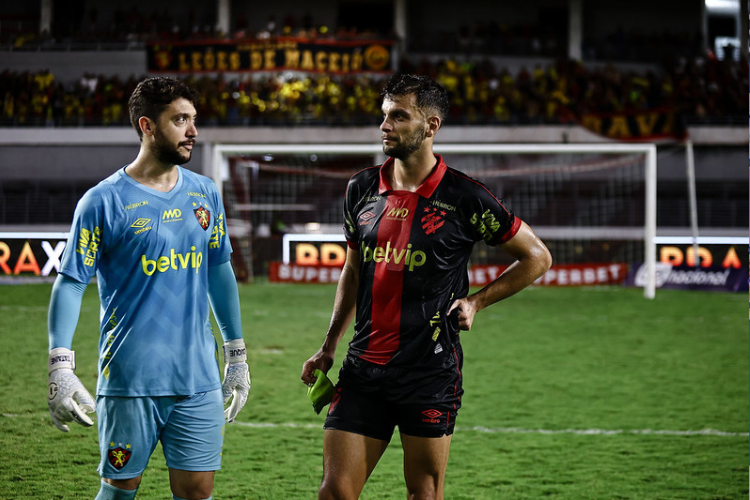 Sport tem 10 jogadores pendurados para enfrentar o CRB; veja lista