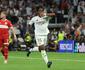 Com gol de Endrick, Real Madrid vence Stuttgart em casa na Champions