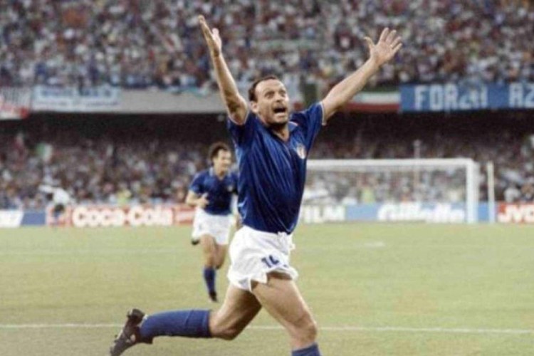Morre o italiano 'Tot' Schillaci, artilheiro da Copa do Mundo de 1990
