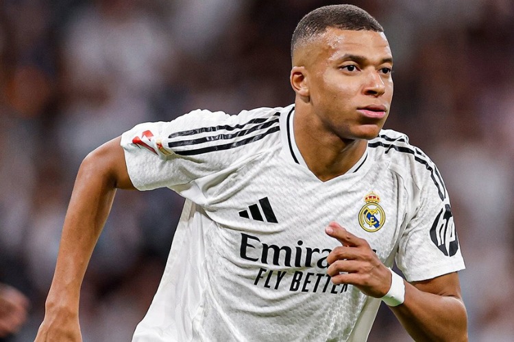 <i>(Foto: Divulgação/ Real Madrid)</i> <i>(Foto: Divulgação/ Real Madrid)</i>