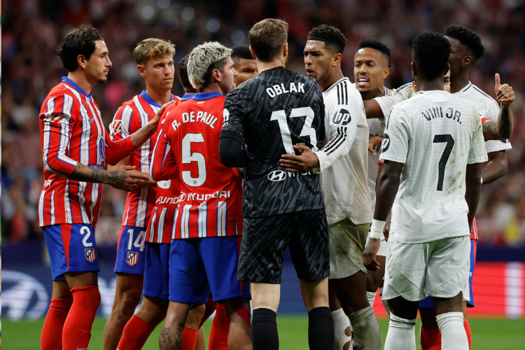 Confuso paralisa Atltico x Real Madrid em La Liga