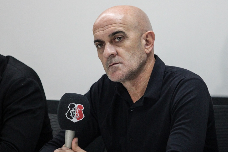 Itamar Schlle revela que quer contar com atletas que estiveram no Santa Cruz e Retr em 2024