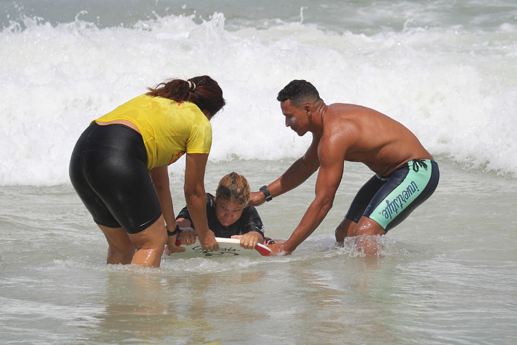 Competio 'O Rei da Praia' estreia surf PCD, em Itapuama