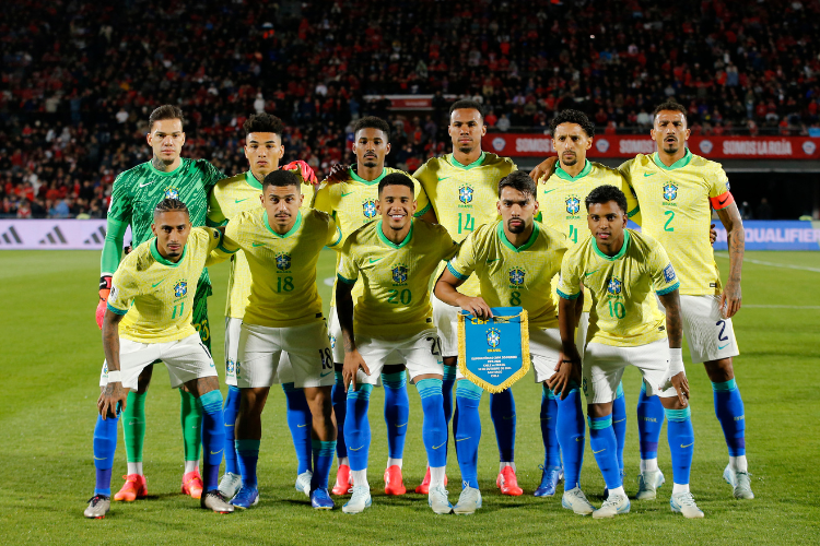 Brasil enfrenta o Peru confiante no retrospecto