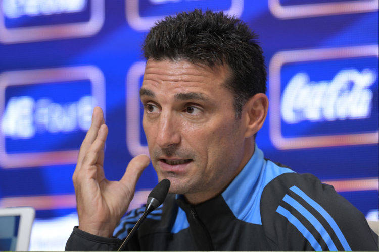 Scaloni ignora favoritos e diz que Bola de Ouro  de argentino