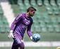 Encaminhado com o Nutico, goleiro Douglas Borges desativa conta em rede social aps repercusso negativa da torcida 