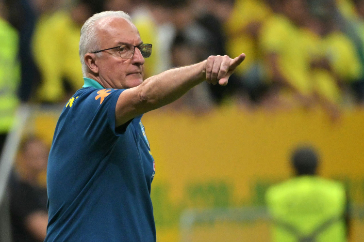 Beto Lago: 'Dorival Jnior comea a ter uma ideia de como quer a Seleo Brasileira jogando'