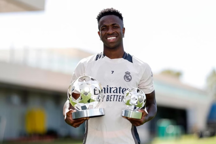 Vini Jr. estreia no top 10 jogadores mais bem pagos do mundo; veja lista