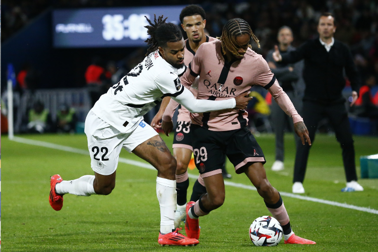 De olho no lder Monaco, PSG recebe Strasbourg na volta do Campeonato Francs