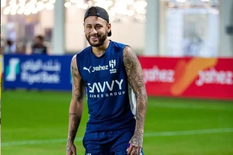 Aps um ano, Neymar volta a ser relacionado para partida pelo Al-Hilal