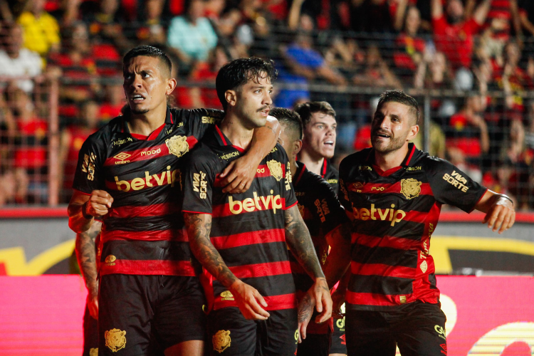 Com atuao segura, Sport vence Botafogo-SP e empata em pontos com o lder Santos na Srie B