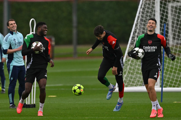 Arsenal x Shaktar: Onde assistir ao vivo, horrio e possveis escalaes do jogo de hoje (22/10)