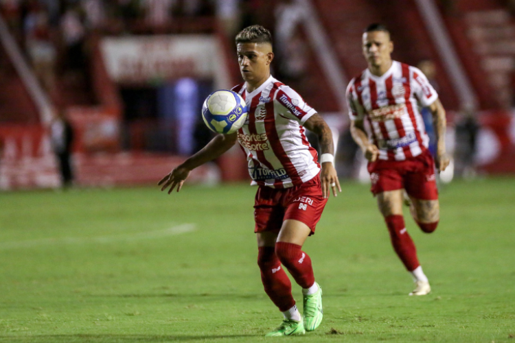 Nutico confirma proposta e aguarda retorno de Gustavo Maia, que foi destaque na Srie C