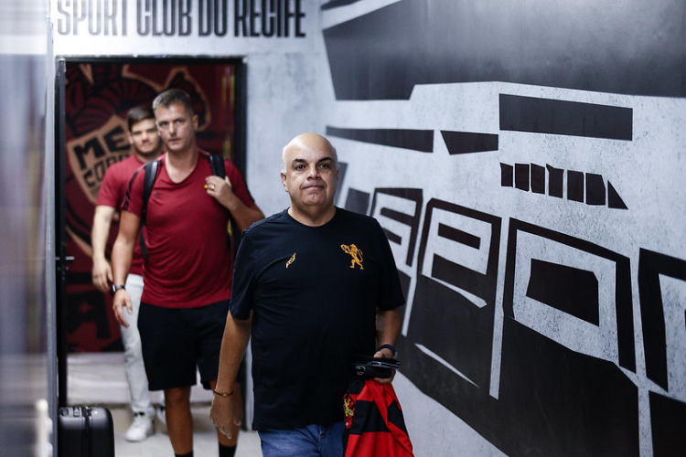Lo Medrado: 'Se tem um jogo para o presidente do Sport mobilizar os atletas  hoje contra Lisca'