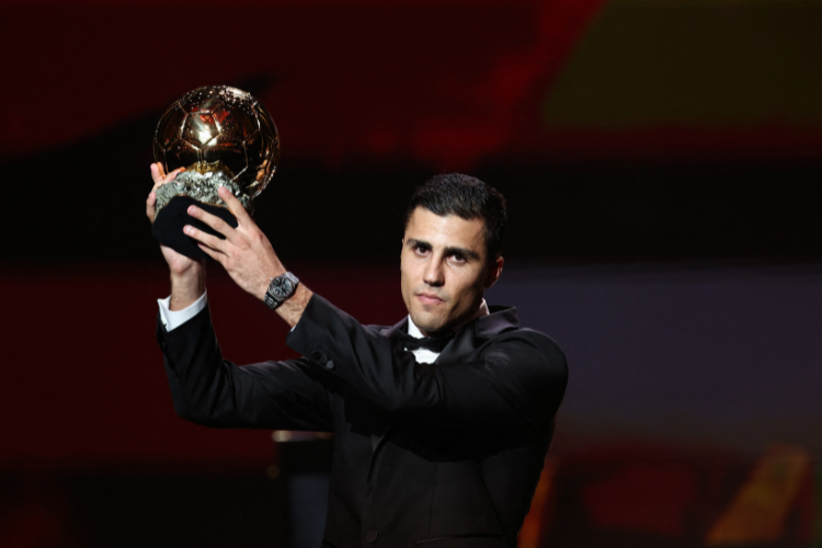 Bola de Ouro dos valores? Rodri j foi suspenso por canto xenofbico