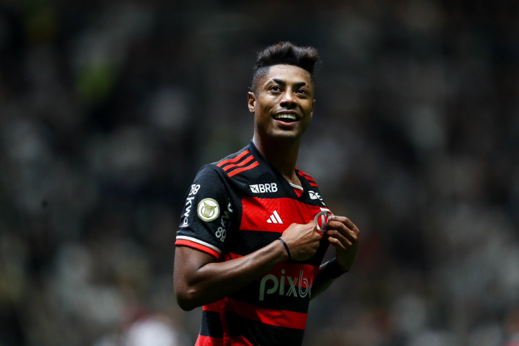 Bruno Henrique tem celular apreendido em operao contra fraude em apostas