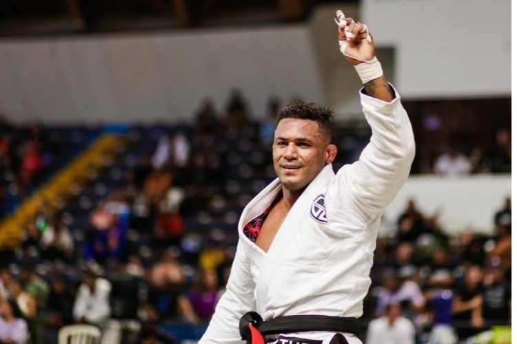 Pernambuco no tatame: Gibson Santos representa o Estado em campeonato mundial de Jiu-Jitsu