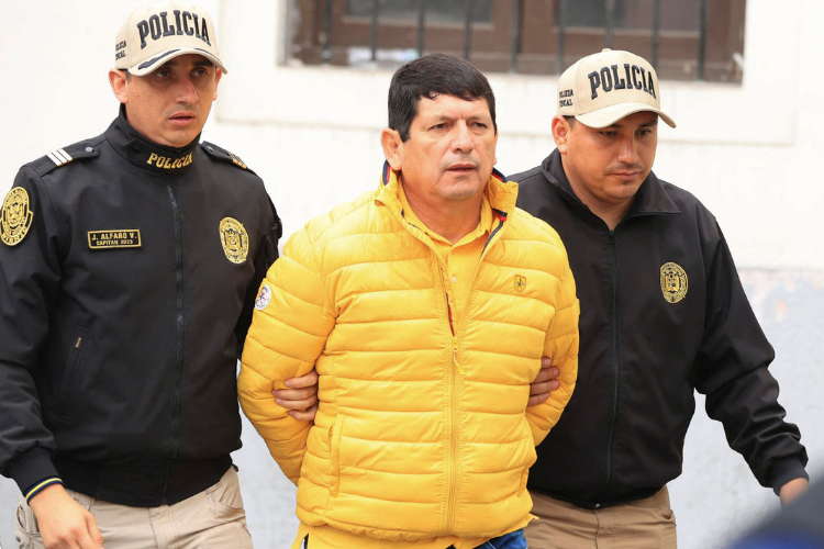Presidente da Federao Peruana de Futebol  preso por suspeita de corrupo