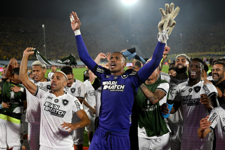 <i>(Foto: EITAN ABRAMOVICH / AFP)</i>