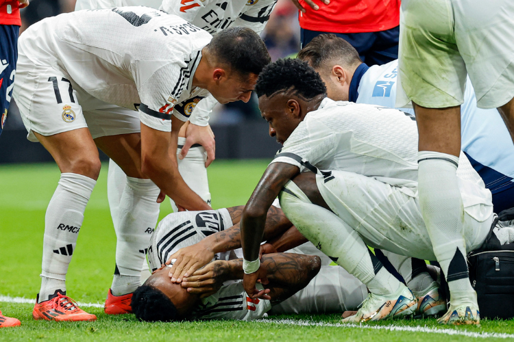 der Milito rompe o ligamento do joelho e est fora da temporada