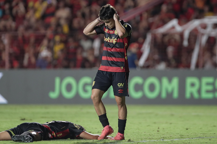 Beto Lago: 'A carncia de peas  o principal motivo das dificuldades enfrentadas pelo Sport nesta reta final'