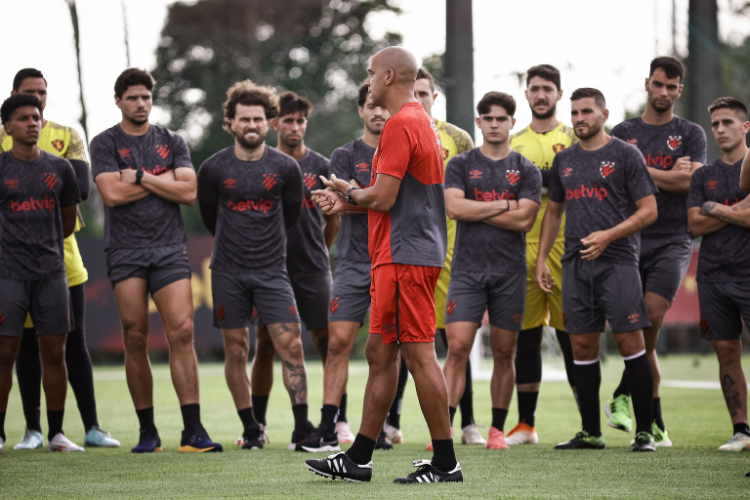 Planejamento: Sport estuda iniciar o Pernambucano 2025 com time alternativo