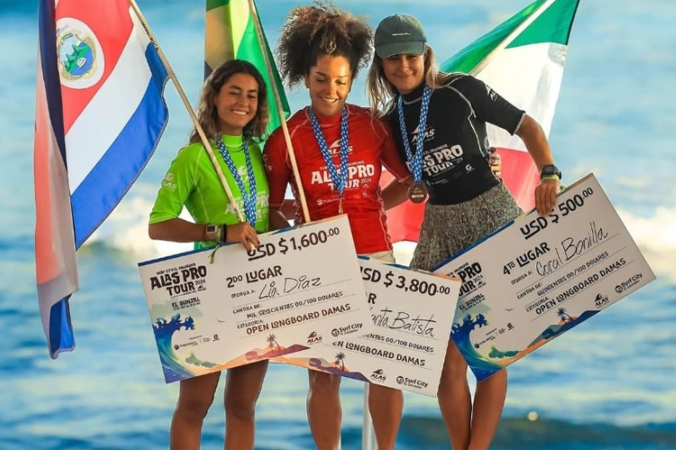 Atalanta Batista brilha em dois campeonatos internacionais e faz histria no surf pernambucano