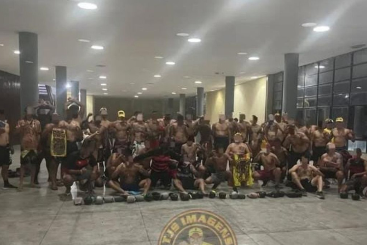 'Bonde treinado': Principal organizada promove sesso de luta dentro da sede do Sport