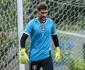 Goleiro Deivity  apresentado ao Santa Cruz e revela 'contexto atpico' em passagem pelo Nutico 