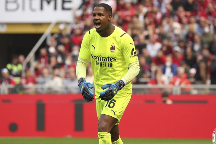 Goleiro do Milan, Maignan acusa torcida de time italiano de racismo