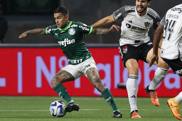 Cruzeiro anuncia chegada de Dudu, ex-atacante do Palmeiras