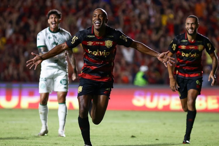 Retr anuncia a contratao do volante Fabinho, ex-Sport, para a temporada de 2025